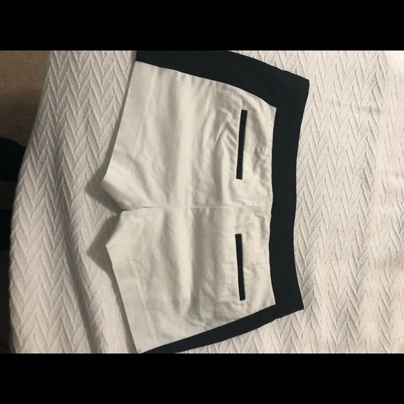 J. Crew Tuxedo 3” Shorts - Picture 2 of 5